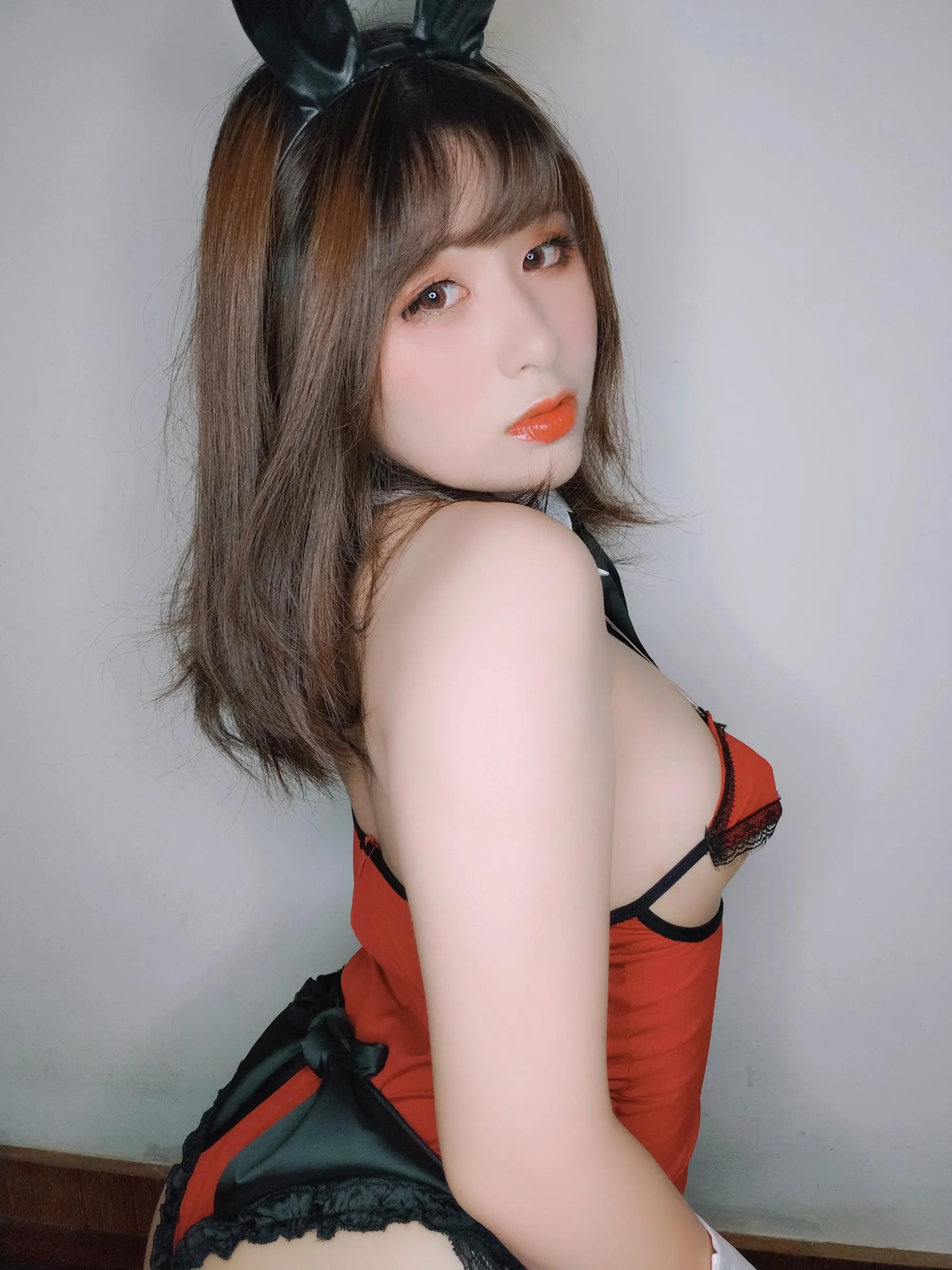 柘烟Zuken – NO.10 双节限定兔女郎 [100P]插图5